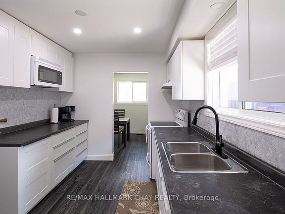5th image of 29 Lee Ave