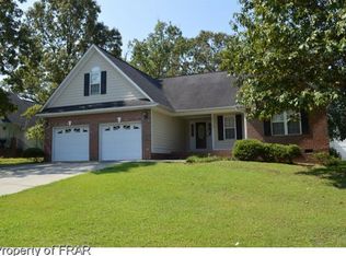 1192 Hunters Trl, Hope Mills, NC 28348