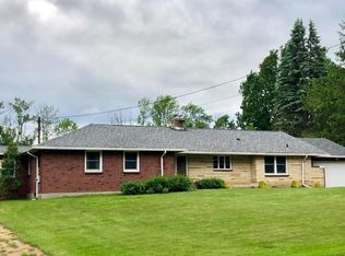 17 Juleann Dr, Lanesborough, MA 01237