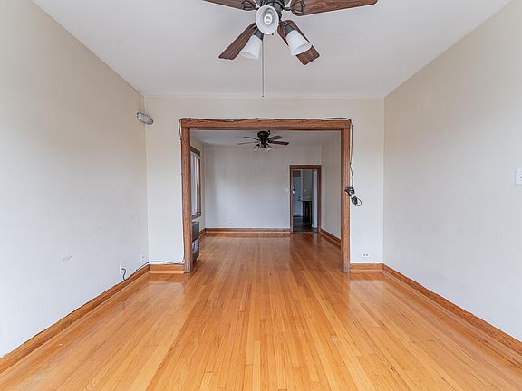 4th image of 2104 S 49th Ave #2