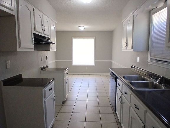 4th image of 5962 Whisper Valley Dr