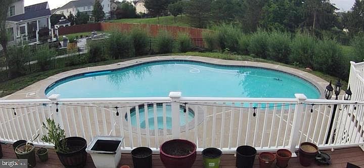 2nd image of 23171 Hemmingford Cir