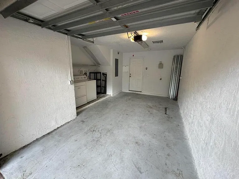 1710 NE 6th St #1308 — Photo 26