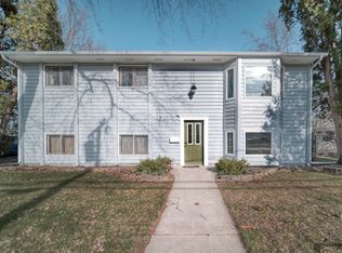 912 Center St, McHenry, IL 60050