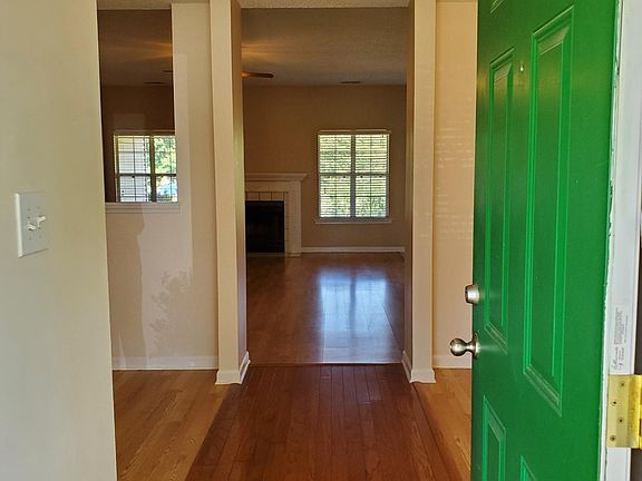 2nd image of 103 Deerwood Dr