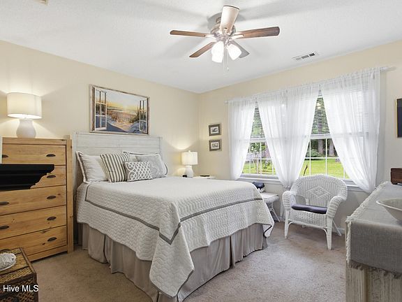 5th image of 1105 Plymouth Drive
