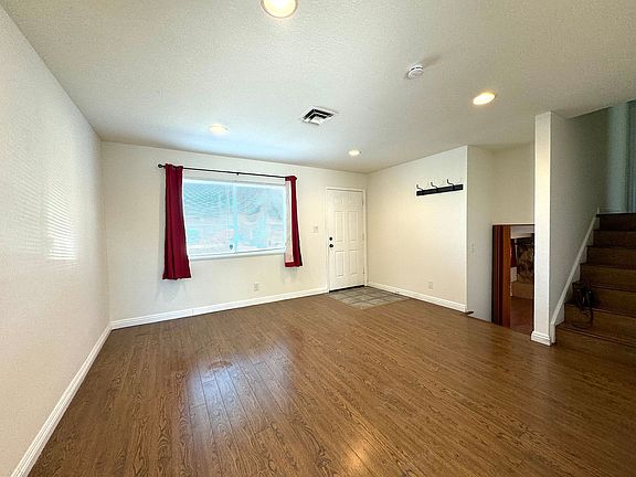 3rd image of 6221 Fargo Ave