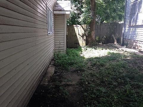 4th image of 2658 Brookside Ave