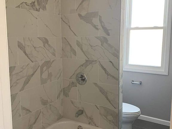 4th image of 161 Kearny Ave Floor 2