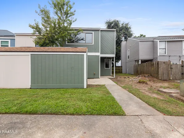 38 Larkspur Ln, Lafayette, LA 70507