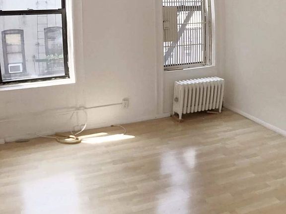 3rd image of 330 E 15th St APT 1