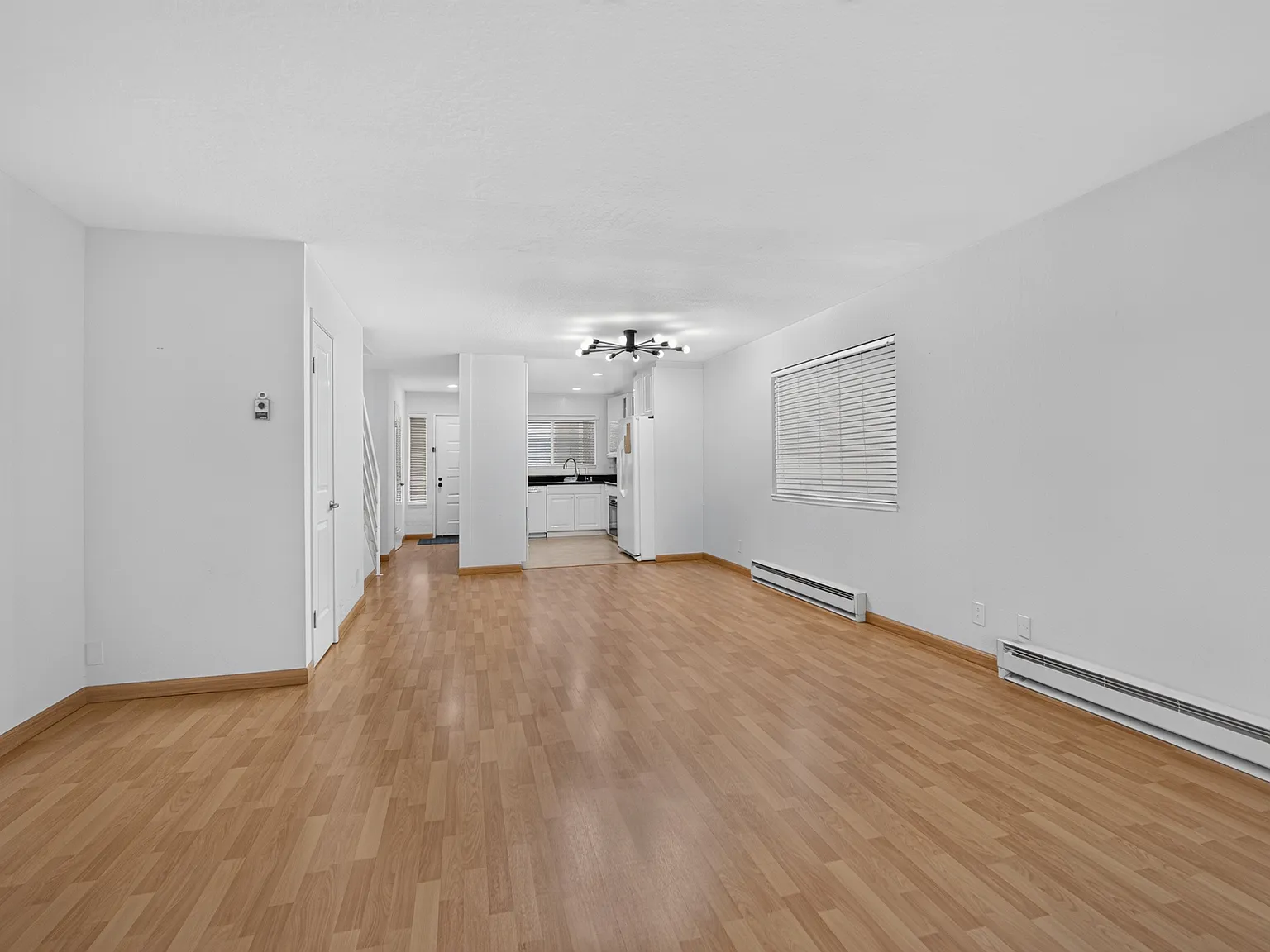 2 bed, 1.5 bath, 1182 sqft, $4,600 — Photo 2