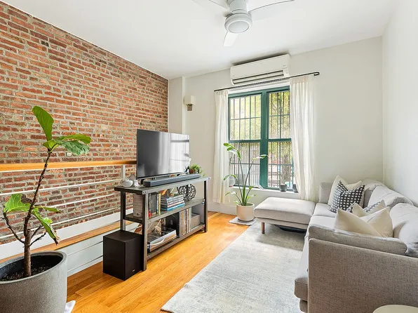 943 Saint Marks Ave #1A, Brooklyn, NY 11213