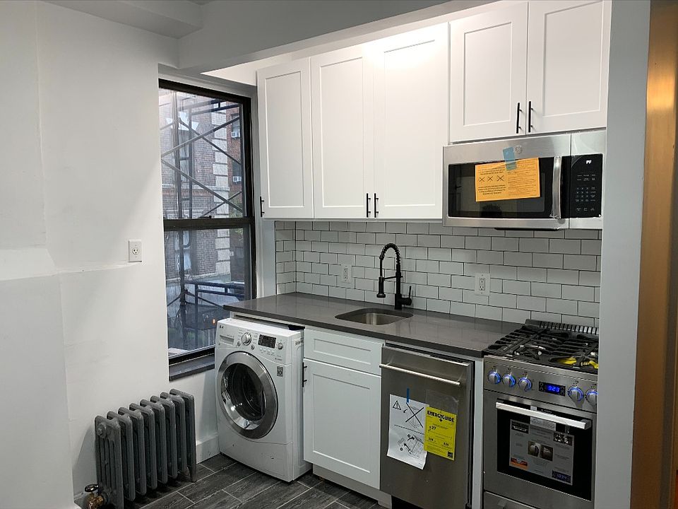 1st image of 34 Downing St APT 2