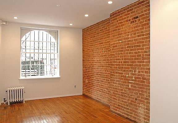 3rd image of 227 E 96th St APT 1FW