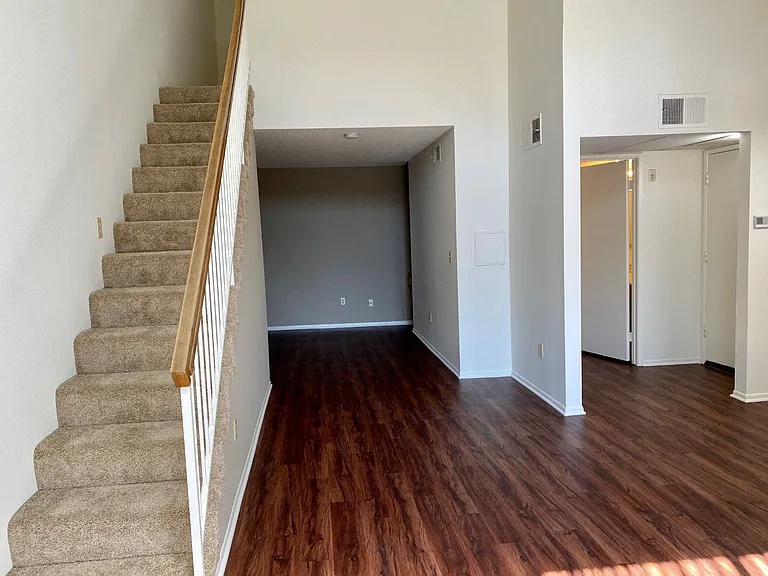 Woodman Place Apartments — Photo 17