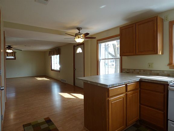 5th image of 440 21st Ave S