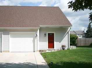 1727 Richard Ave, Aurora, IL 60505