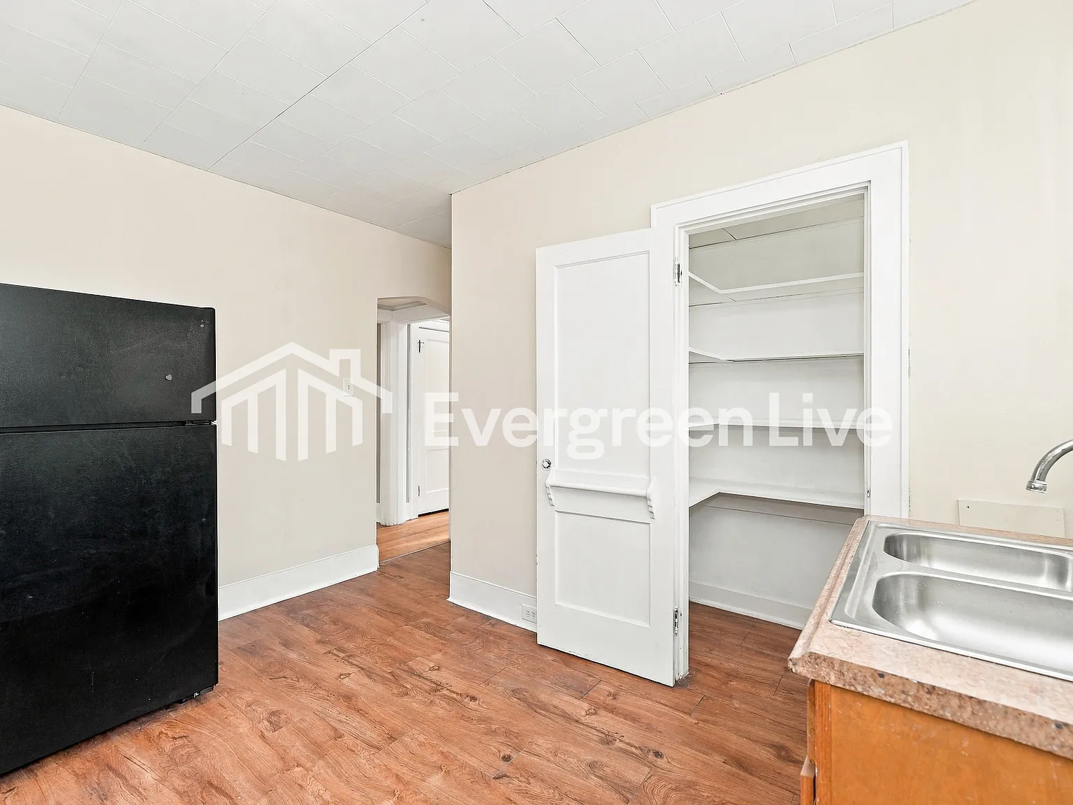 3 bed, 2.0 bath, 1428 sqft, $1,545 — Photo 4