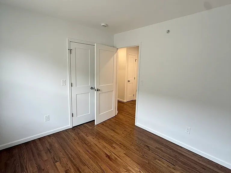 140 Rockwell St #140 — Photo 16