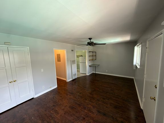 4th image of 1841 Riverside Dr Floor Studi0