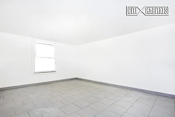 Rented by Citi Habitats | media 33