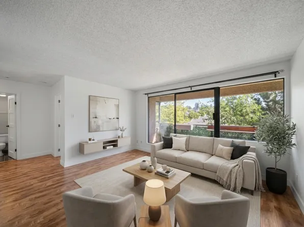 1026 Queens Ave #804, New Westminster, BC V3M 6B2