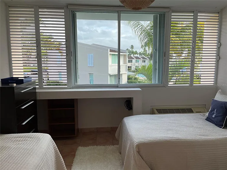 OCEAN VILLAS 6 — Photo 15
