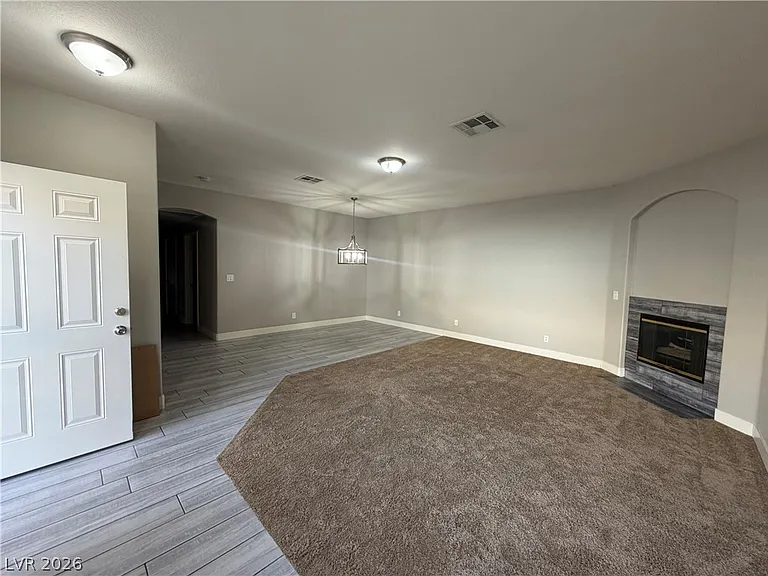 1900 N Torrey Pines Dr #105 — Photo 10