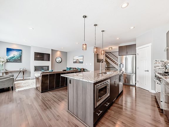 5th image of 2117 69a St SW