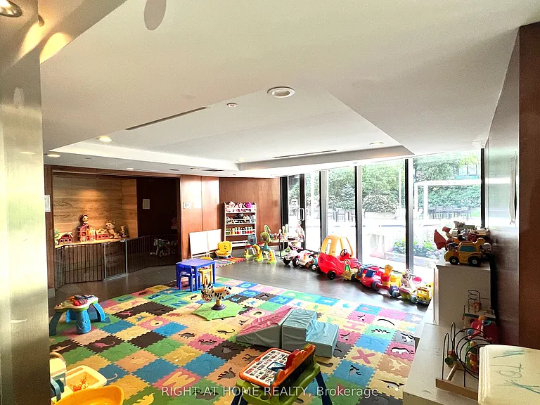 25 Capreol Ct #2507 — Photo 26