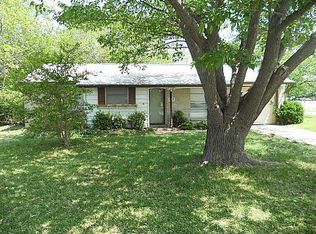 132 NW Springtide Dr, Burleson, TX 76028