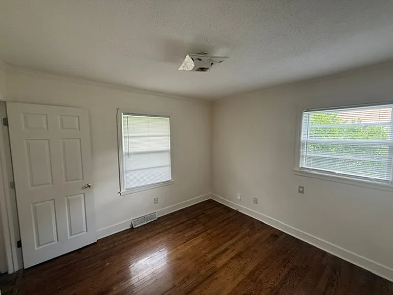 1003 Apple St — Photo 10