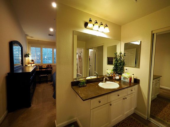 4th image of 22551 Center St #213