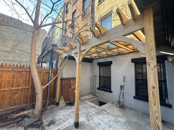 212 Hancock Street image 1 of 14