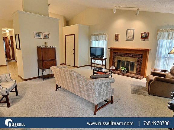 3rd image of 544 Westview Cir