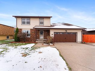 1313 Americana Ave, Muscatine, IA 52761