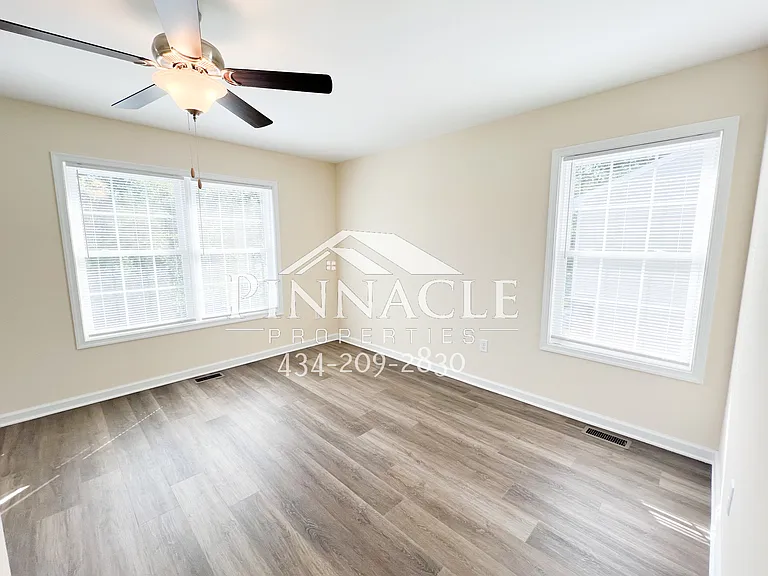2305 Tazewell Ave #B — Photo 19