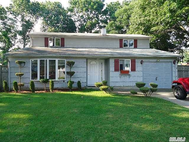 1st image of 61 Biscayne Dr
