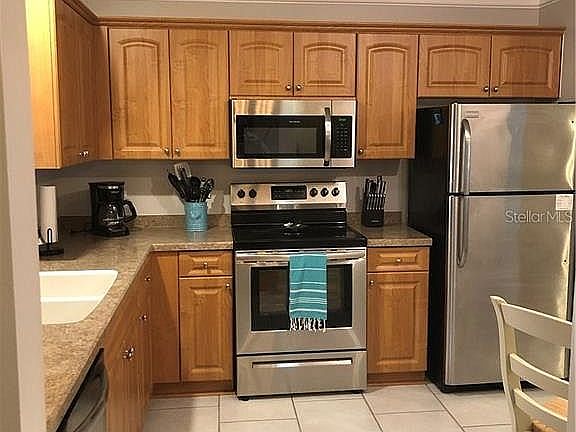 3rd image of 530 Chula Vista Ave