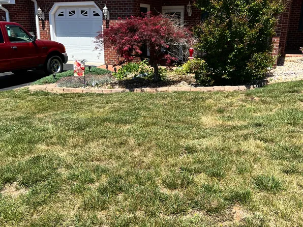 2710 Feather Garden Cir, Vinton, VA 24179