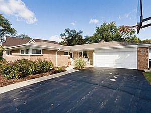 2nd image of 5405 Caroline Ave