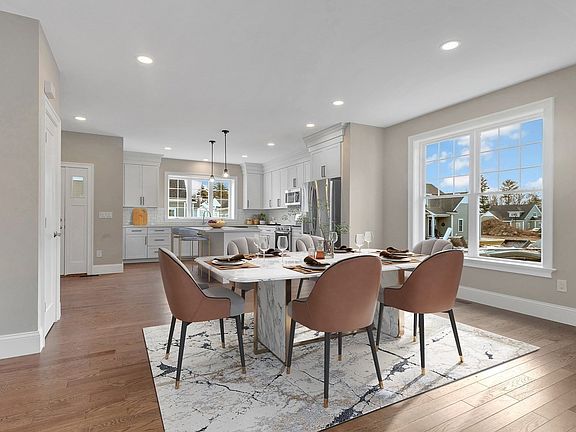 5th image of 8 Weber Farm Rd #8
