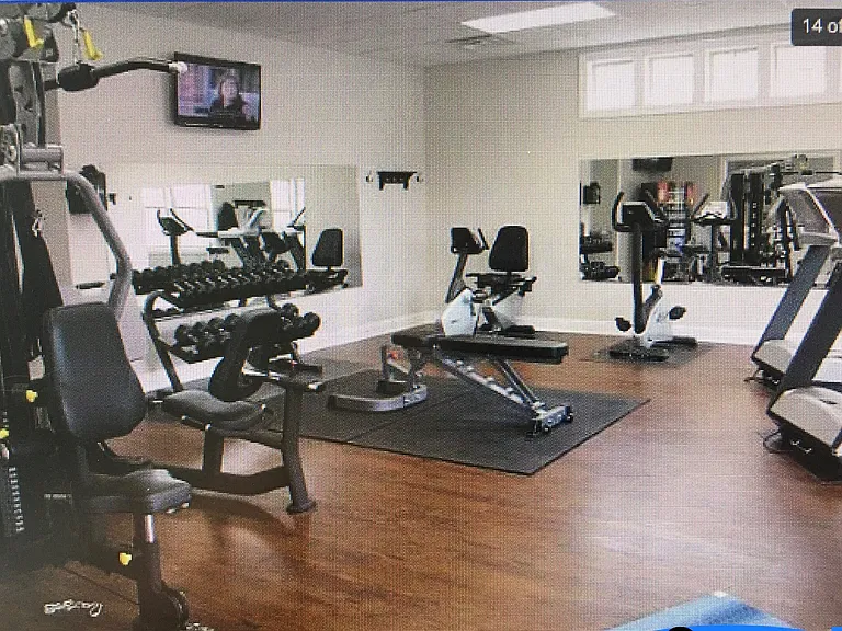 24/7 fitness room with bathroom and showers.