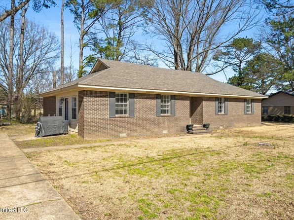 310 Lafayette St, Senatobia, MS 38668