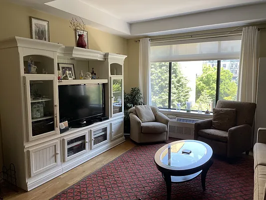 Rented by Owner | media 8