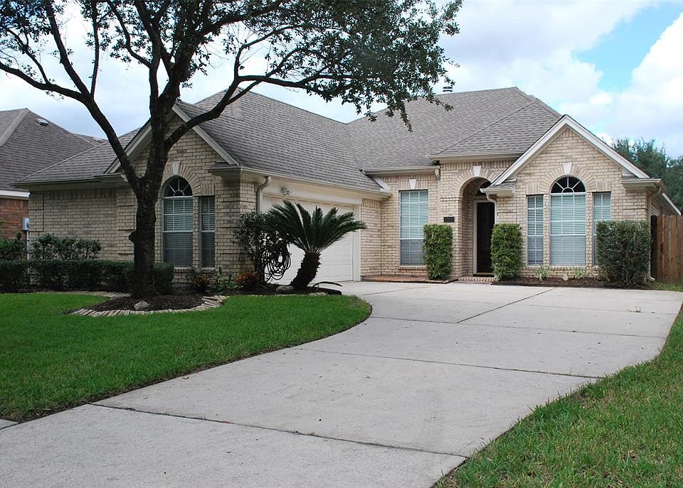 1st image of 12818 Pheasant Lake Ct
