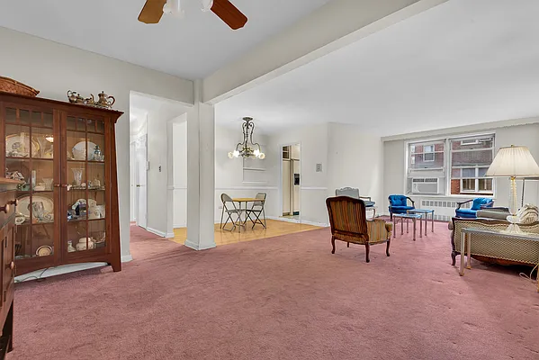 Living room, photo 4