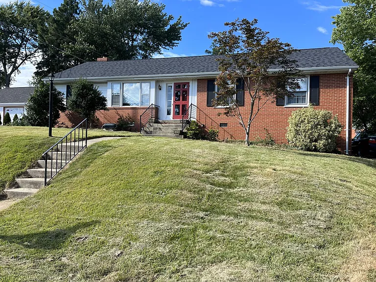 8602 Warrenton Dr — Photo 4