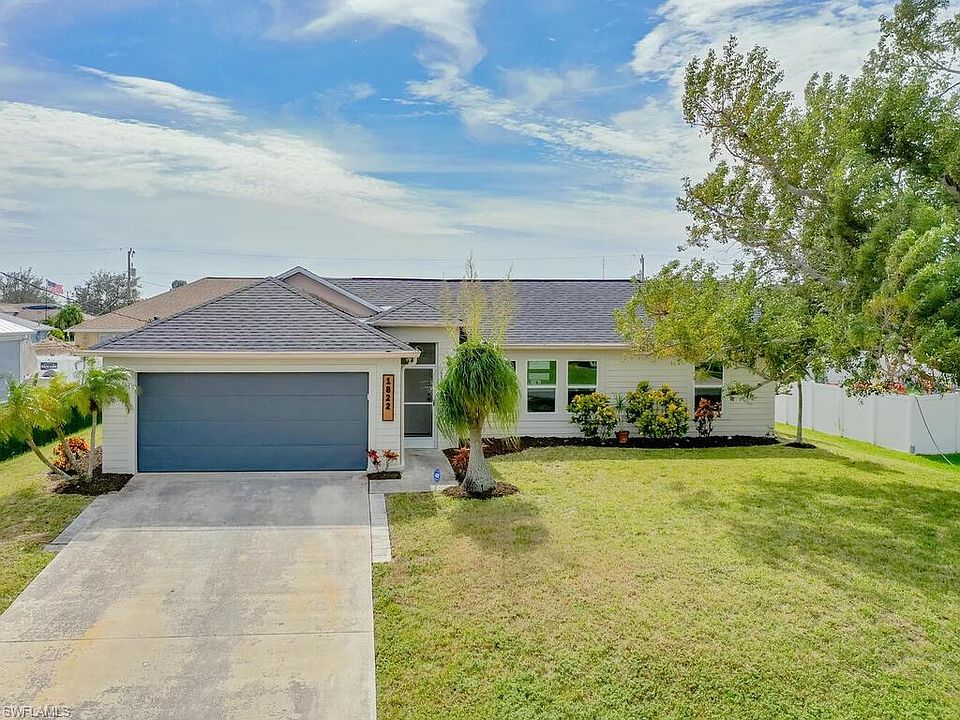 1st image of 1822 SW 26th TER